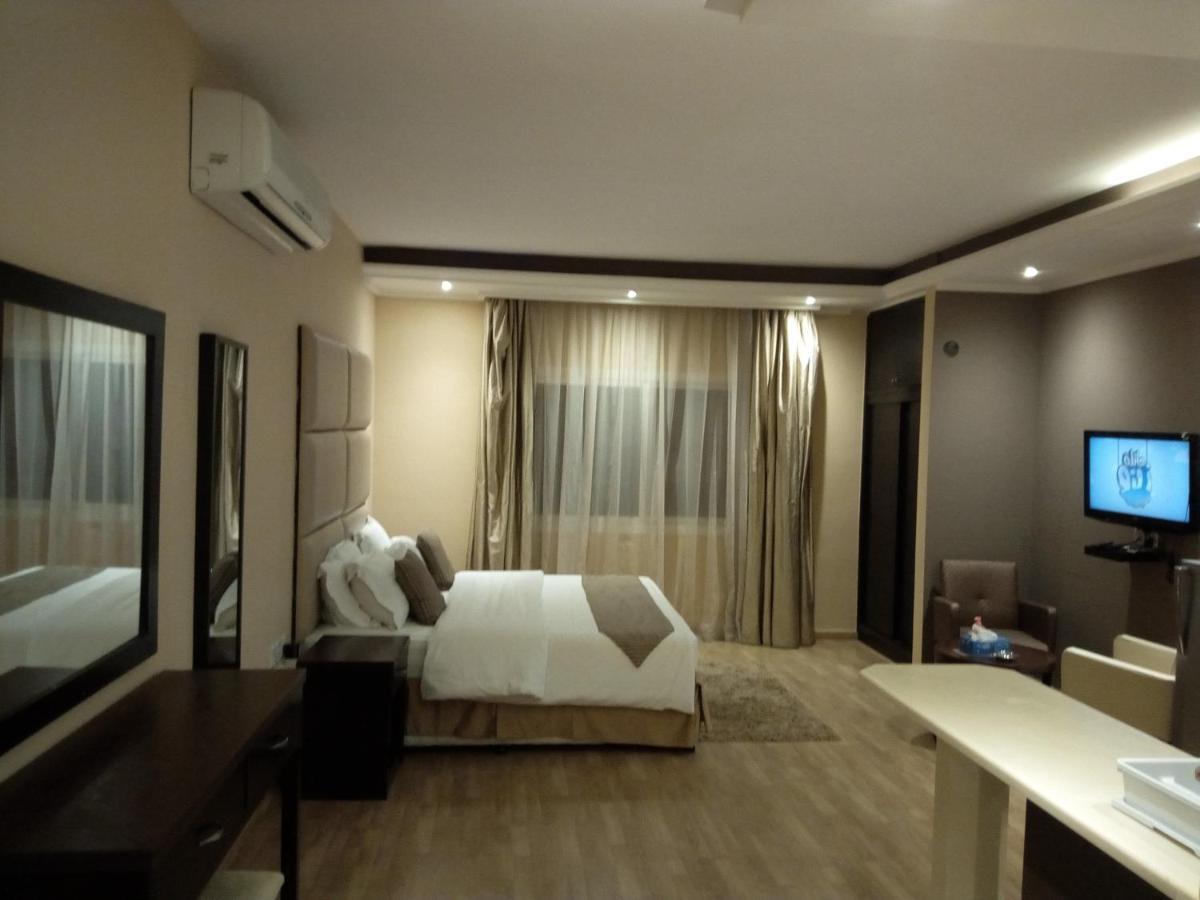 Shayah Suites Jeddah Bagian luar foto