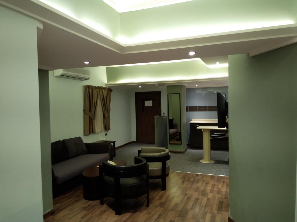 Shayah Suites Jeddah Bagian luar foto