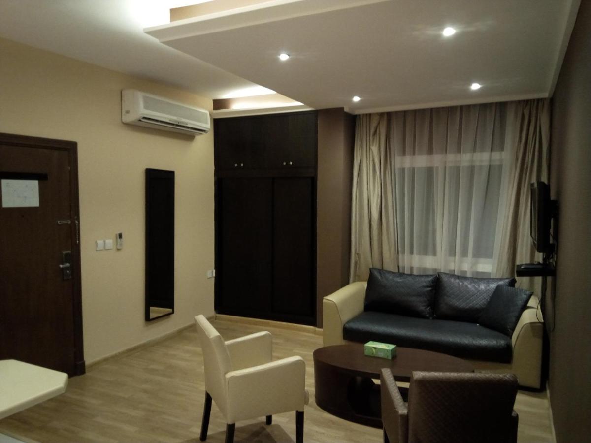 Shayah Suites Jeddah Bagian luar foto